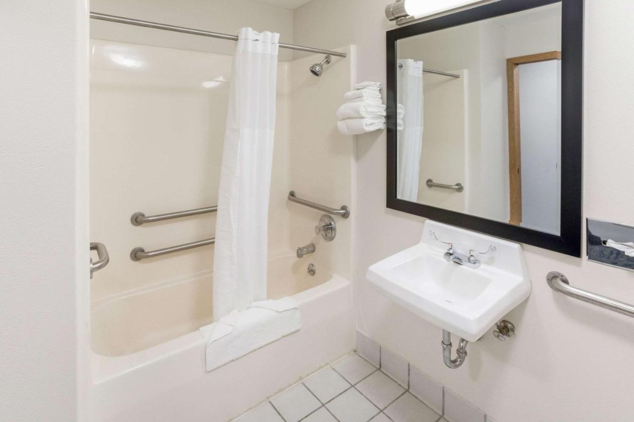 Quality Inn Rochelle Exteriér fotografie
