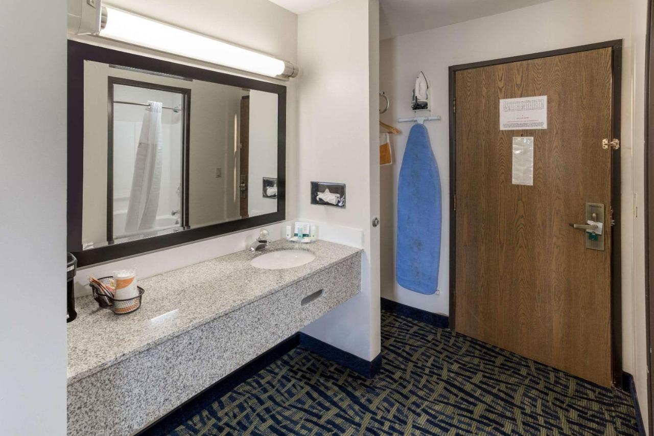 Quality Inn Rochelle Exteriér fotografie